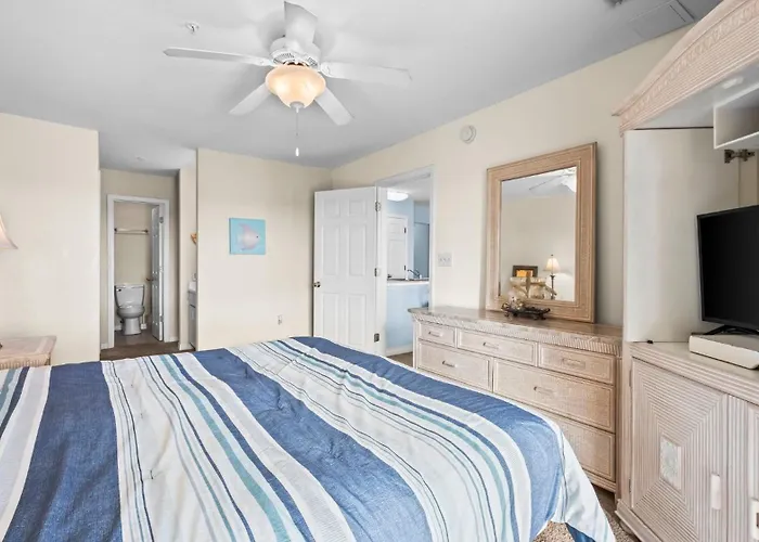 The East Classic Ground Floor Convenience Apartment